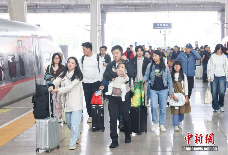 China registra número recorde de viagens ferroviárias de passageiros entre janeiro e outubro