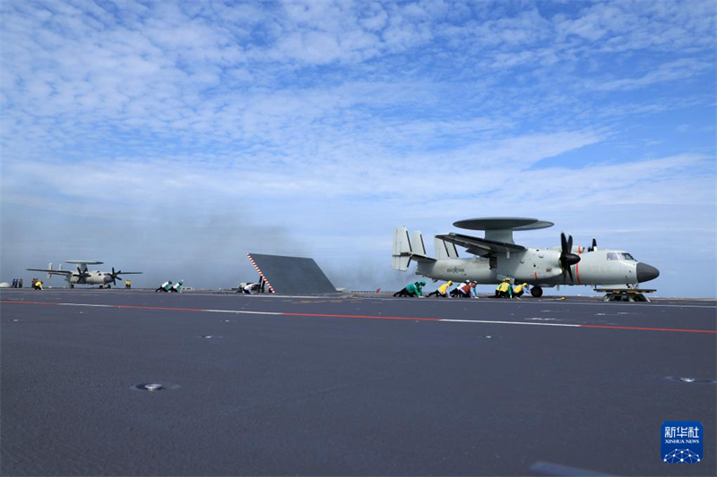 Forma??o do porta-avi?es Fujian realiza primeiro treinamento real em alto-mar