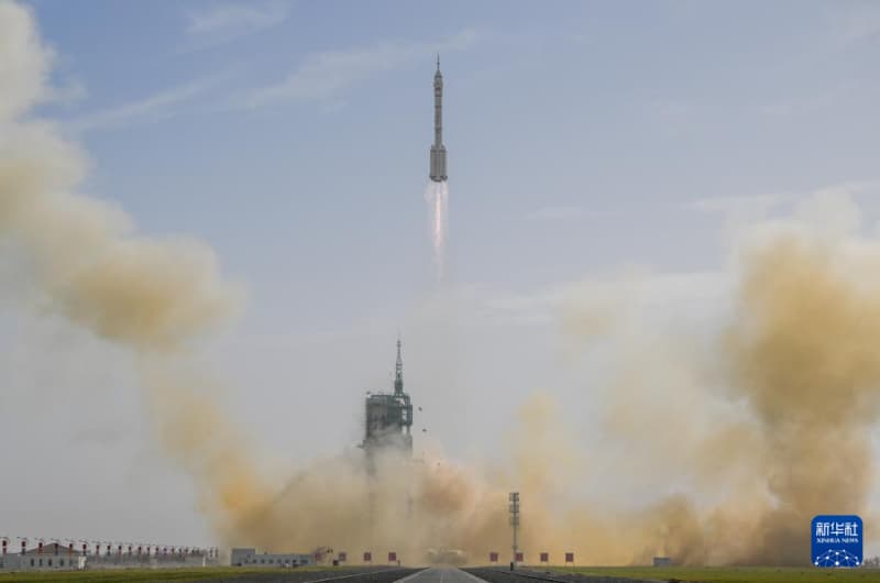 China lan?a nave espacial Shenzhou-22