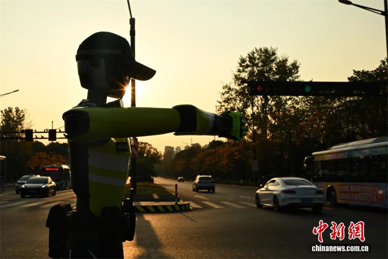 Hangzhou estreia primeiro agente de transito de IA