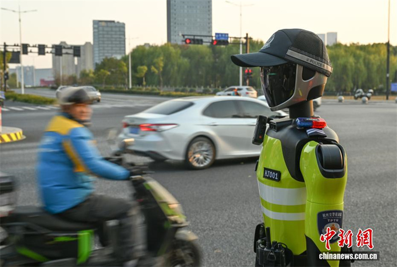 Hangzhou estreia primeiro agente de transito de IA