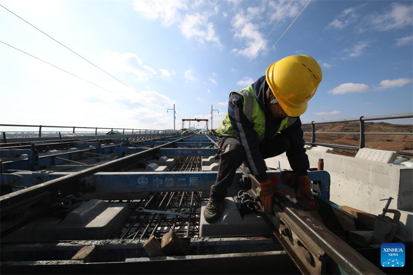 Ferrovia de alta velocidade Chongqing-Kunming está em constru??o