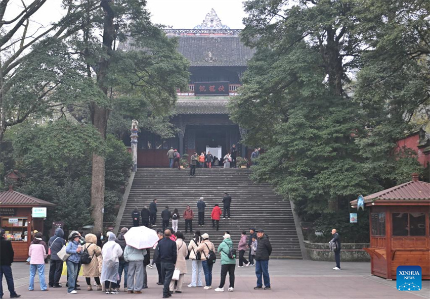 Vis?o detalhada do sistema de irriga??o de Dujiangyan em Chengdu, China