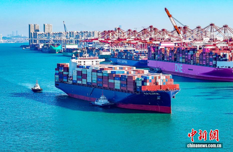 Movimenta??o de carga do Porto de Qingdao ultrapassa 700 milh?es de toneladas em 2025